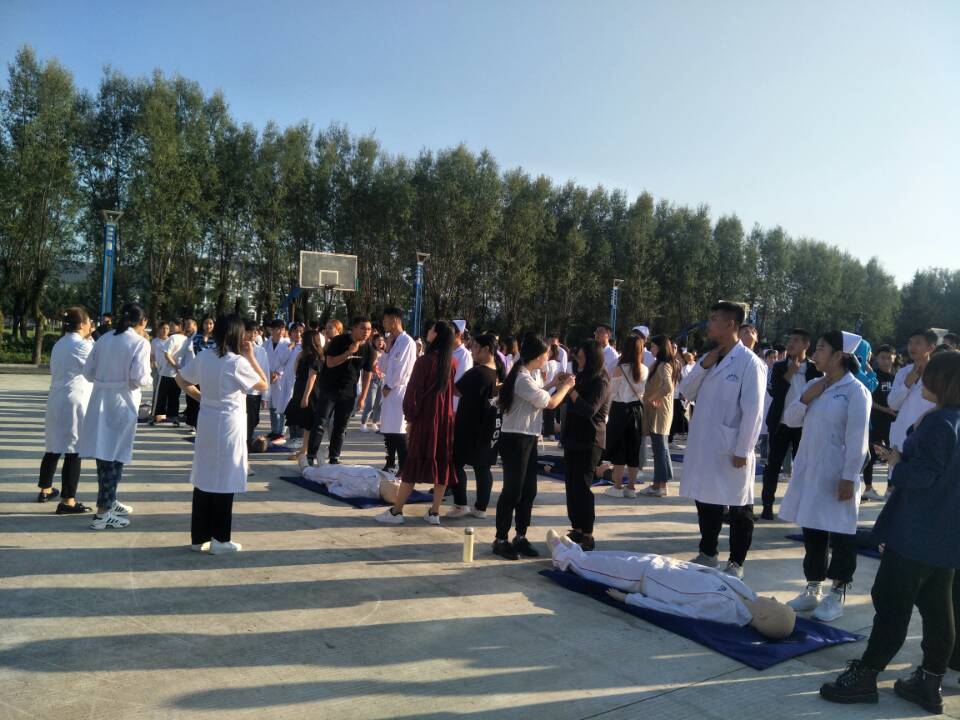 医学技术学院心肺复苏普及活动 医学技术学院心肺复苏普及活动