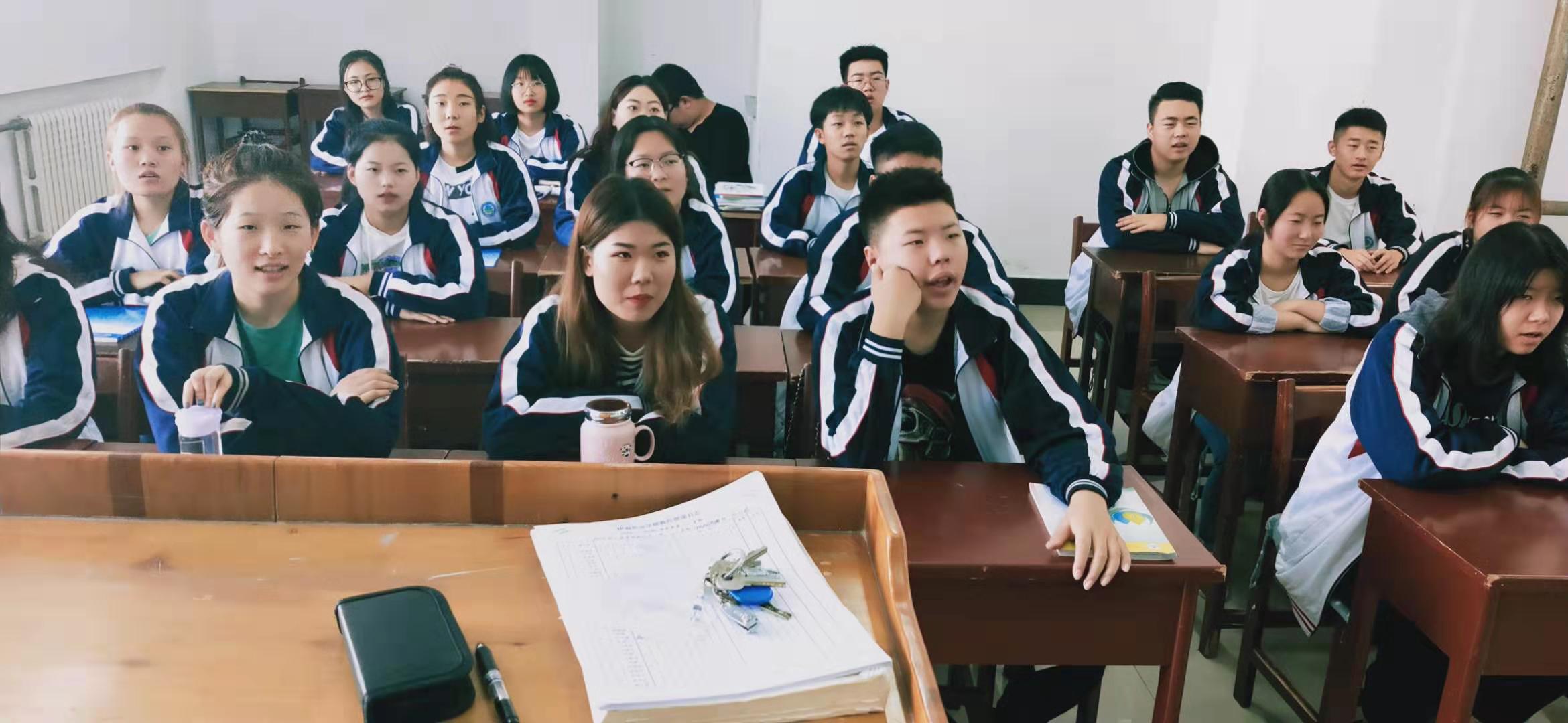 医学院课前一支红歌_歌唱伟大的祖国