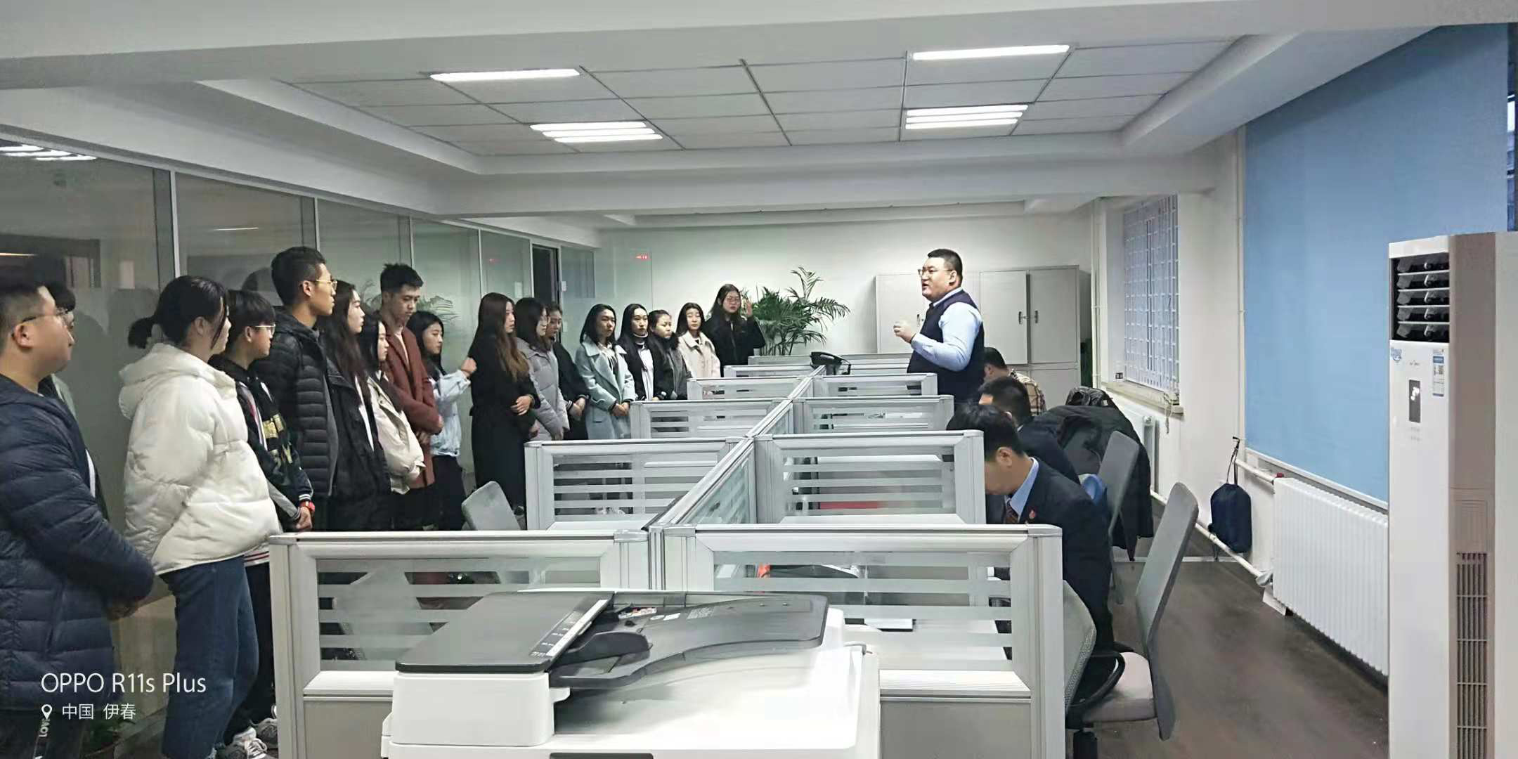 哈尔滨银行与伊春职业学院成功举办“携手相伴,哈行与您共成长”校园主题活动 哈尔滨银行与伊春职业学院成功举办“携手相伴,哈行与您共成长”校园主题活动