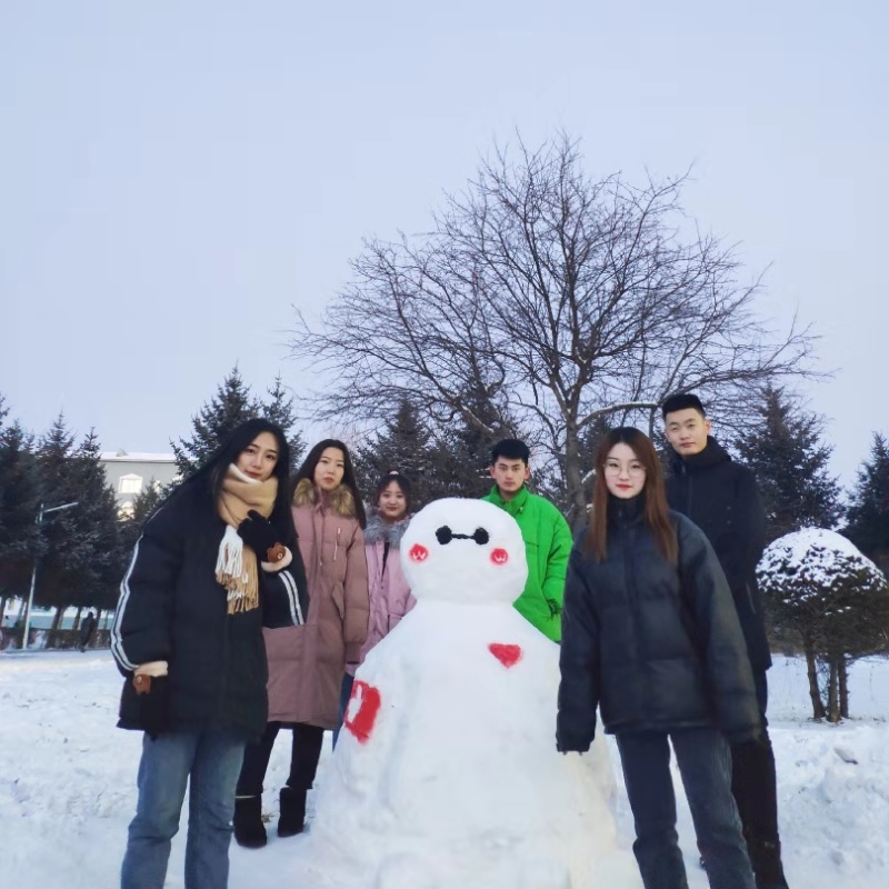冰雪校园_欢乐你我----医学技术学院雪雕大赛 冰雪校园_欢乐你我----医学技术学院雪雕大赛