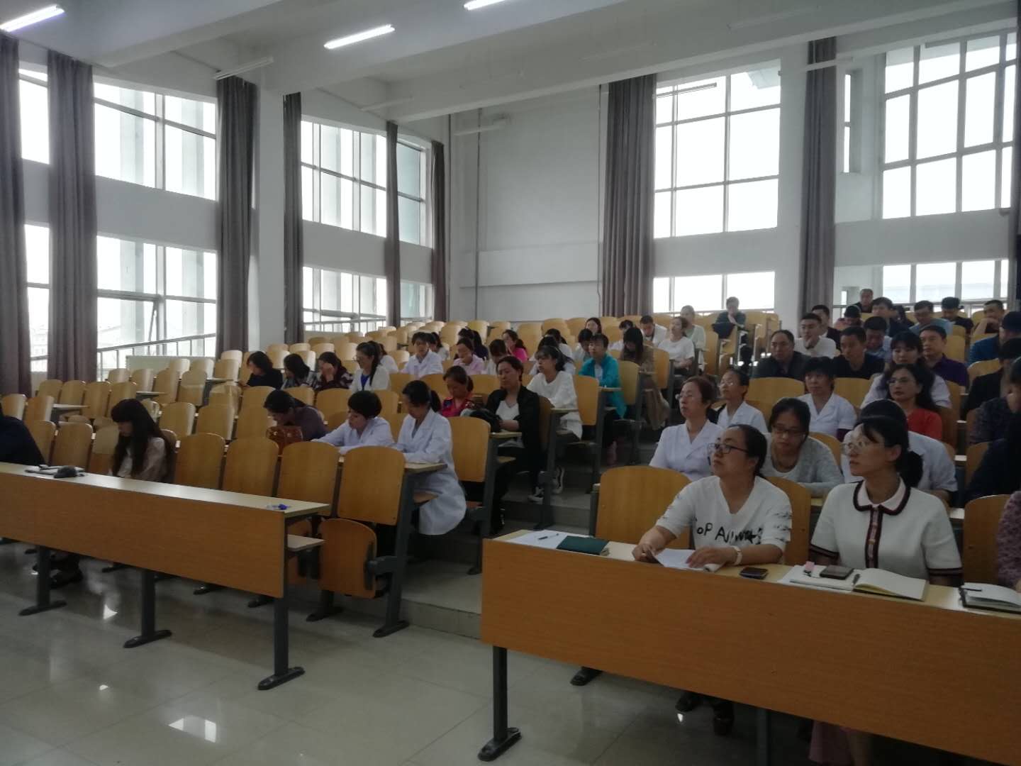 医学技术学院“教育报国守初心,立德树人担使命”主题党课 医学技术学院“教育报国守初心,立德树人担使命”主题党课