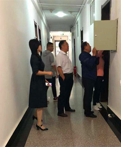 迎接新学期_开启新征程——新学期“标准化教室”联合大检查 迎接新学期_开启新征程——新学期“标准化教室”联合大检查